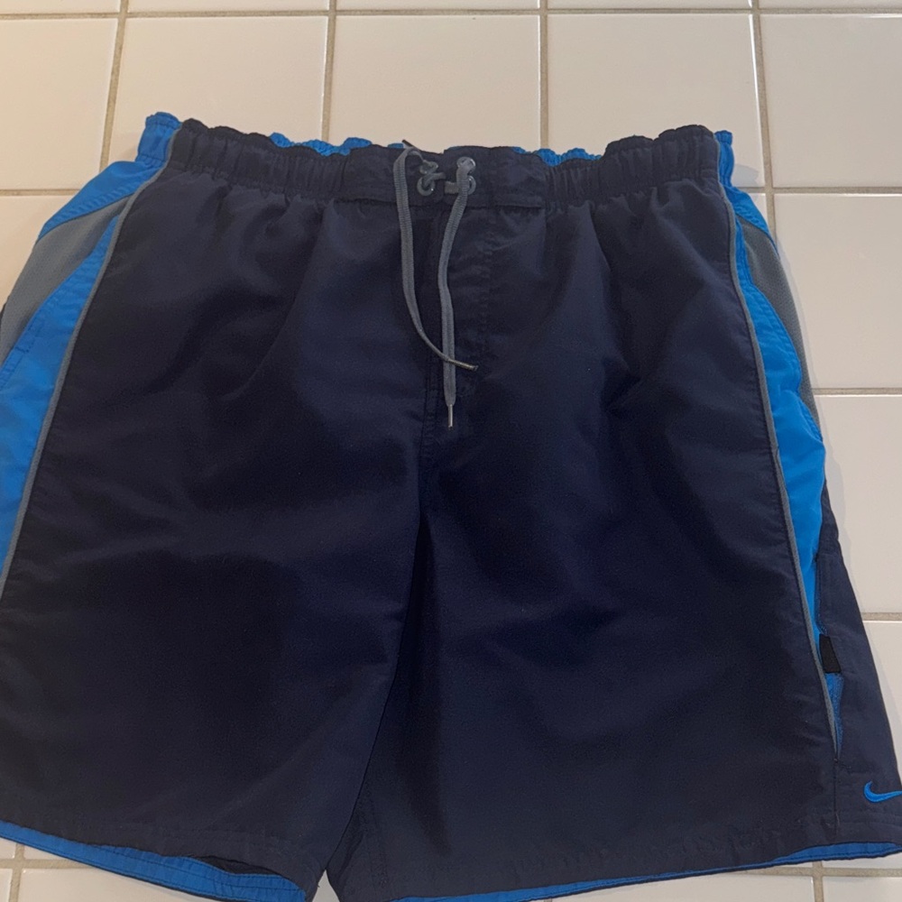 NIKE men’s swim trunks black & blue